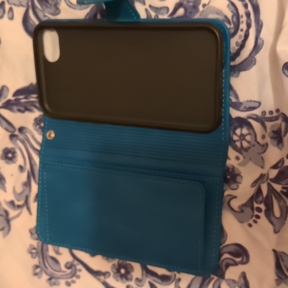 iPhone 3rd generation cases - Picture 5 of 5